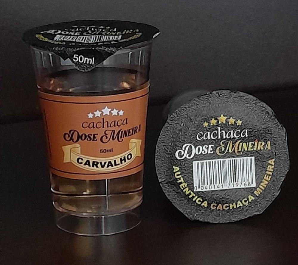 CACHACA-DOSE-MINEIRA-CARVALHO---DISPLAY-C-15-UND-50-ML