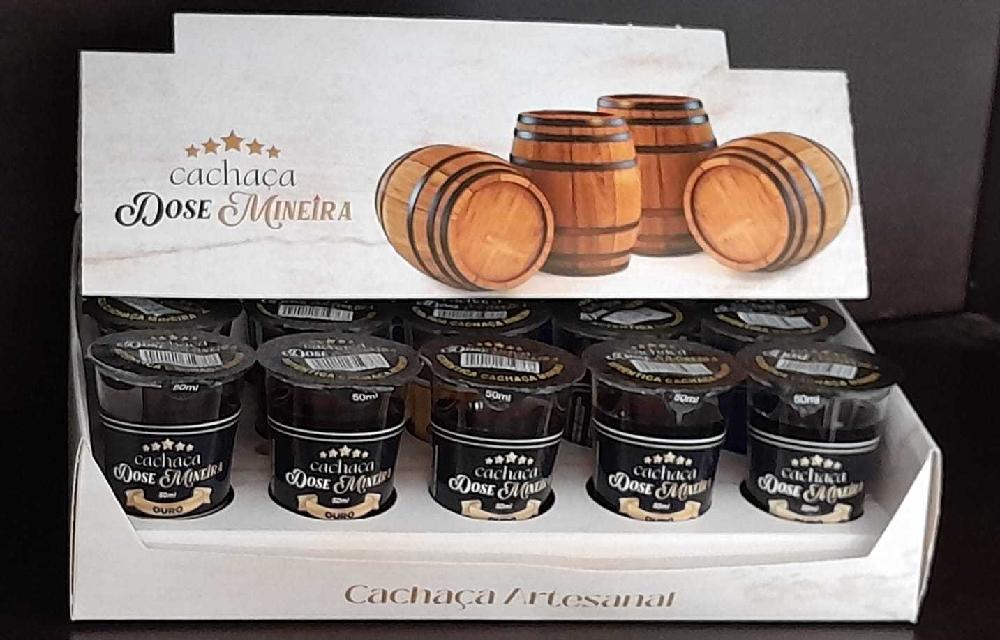 CACHACA-DOSE-MINEIRA-OURO---DISPLAY-C-15-UND-50-ML
