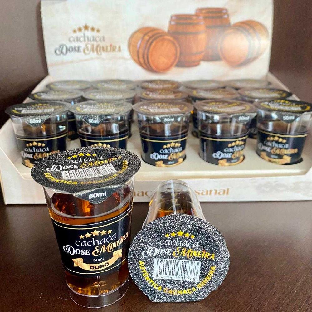 CACHACA-DOSE-MINEIRA-OURO---DISPLAY-C-15-UND-50-ML
