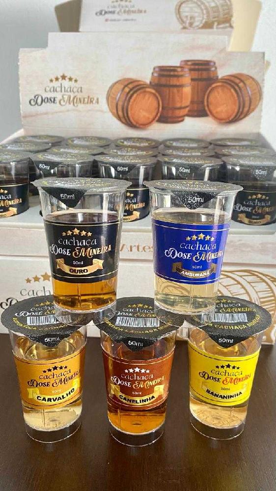 CACHACA-DOSE-DE-MINAS-MISTA---DISPLAY-C-15-UND-50-ML