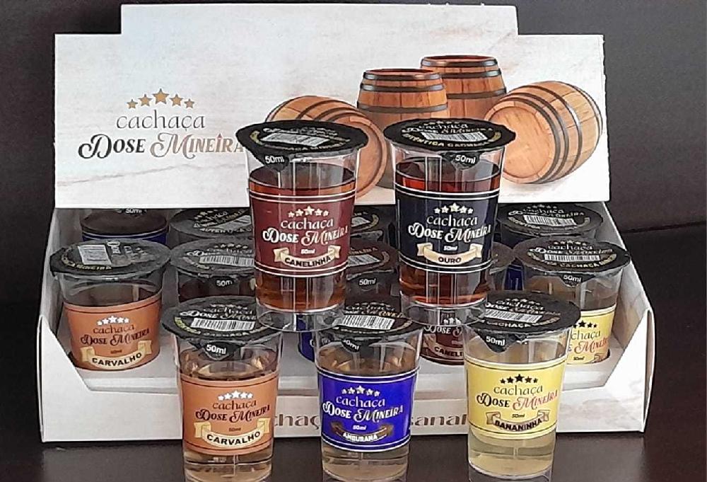 CACHACA-DOSE-DE-MINAS-MISTA---DISPLAY-C-15-UND-50-ML